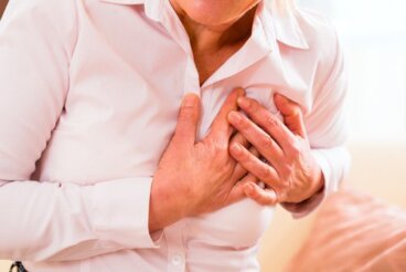 여성에게 나타나는 특유의 심장마비 증상